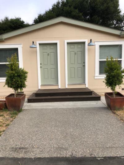 1 Bedroom BathroomPrivate Living Room  Main Photo