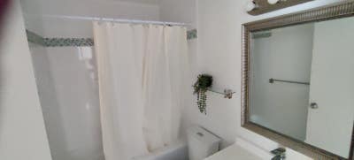 Convenient and updated  Main Photo