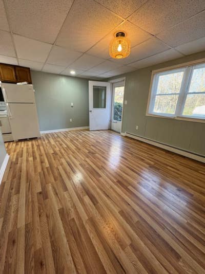 One Bedroom One Bath Apartment Close To Everything Main Photo