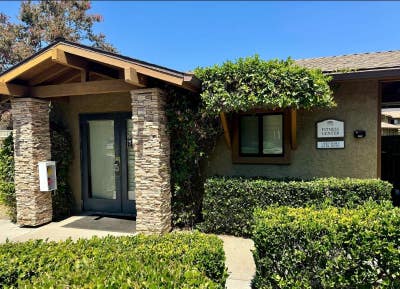 Charming 1BRBA Condo with Modern Amenities & Pool Main Photo