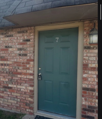 Cozy 1brba townhome unit 7 Main Photo