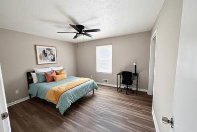  Join a community of professionals at a newly reno Main Photo