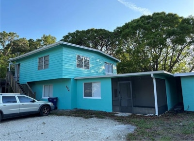 Charming 2nd floor Unit in Bradenton | $mo | th St Main Photo