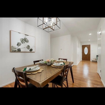 5 Bed 2 Bath House - Room for rent Main Photo