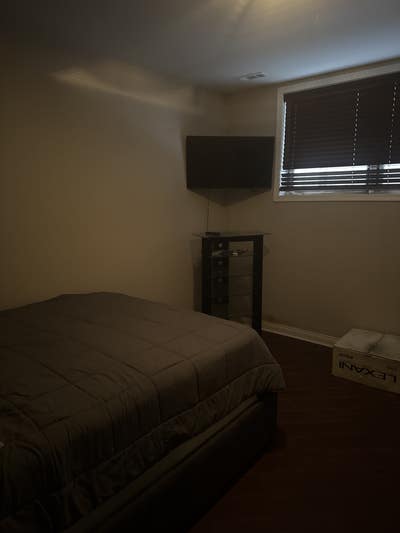 One bedone one bathroom Great location  Main Photo