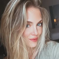 37 year old woman needs a room in Duarte CA Main Photo