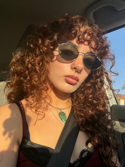 20 year old female looking for a room in LA Main Photo