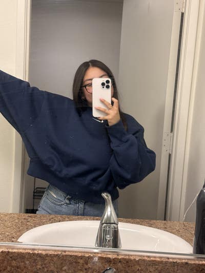 Student needs room in San Fernando Valley now Main Photo