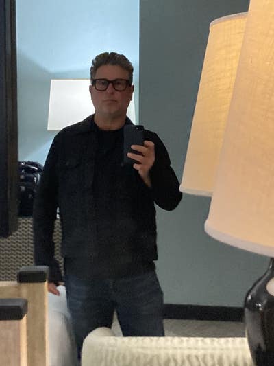 Male needs Beverly Hills room as soon as possible Main Photo