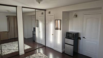 Private Room with own bathroom Main Photo