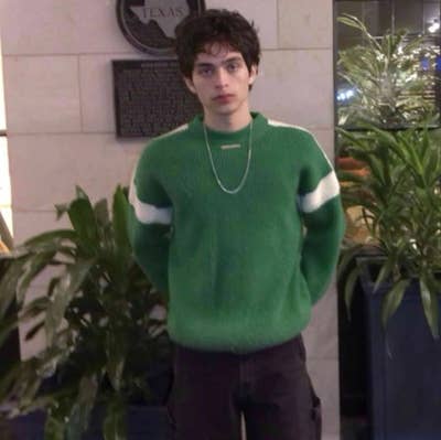 looking for roommates!! Main Photo