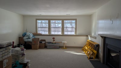Quiet room for rent in central CT Main Photo