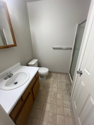 Searching for a roommate Main Photo