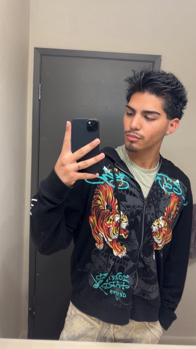 Male student and worker needs room in Burbank Main Photo