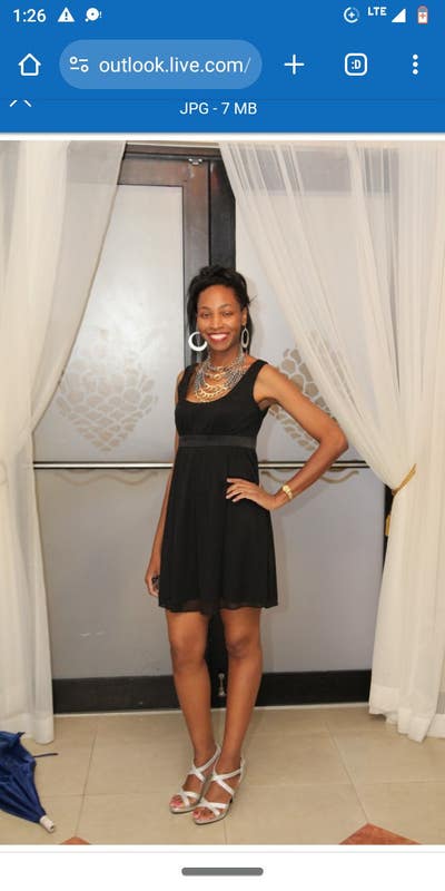 Woman needs Los Angeles room for move in now Main Photo