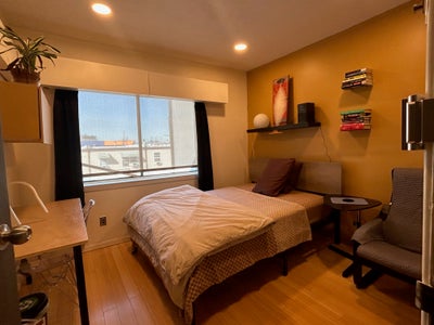 Room for rent in Artist Studio House - Main Photo