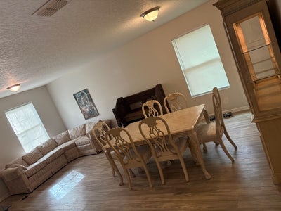 Medium sized room with free WiFi  Main Photo