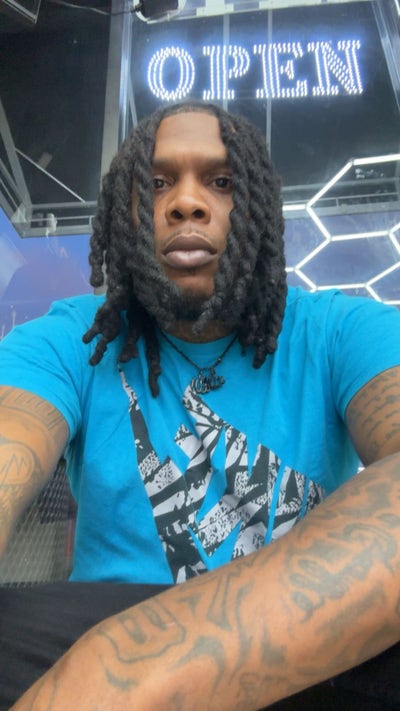 Looking for roomates Main Photo