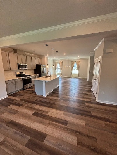 Sizeable room in Durham Main Photo