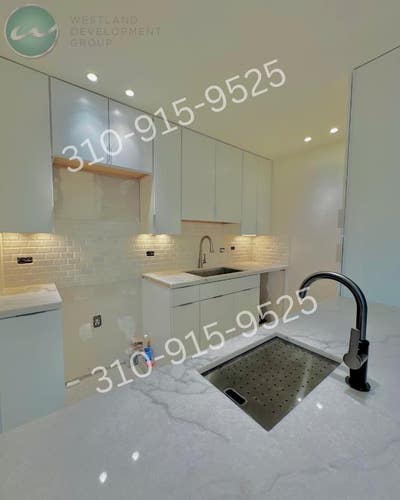 Modern Designer Residence Prime West LA | Townhom Main Photo