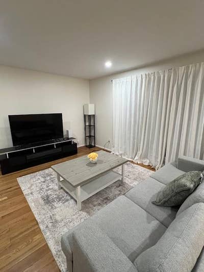 Fully Renovated MultiBedroom Home in Prime Silver  Main Photo