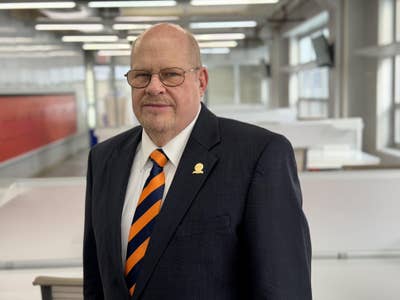 Large 12X12 Furnished Bedroom   Main Photo