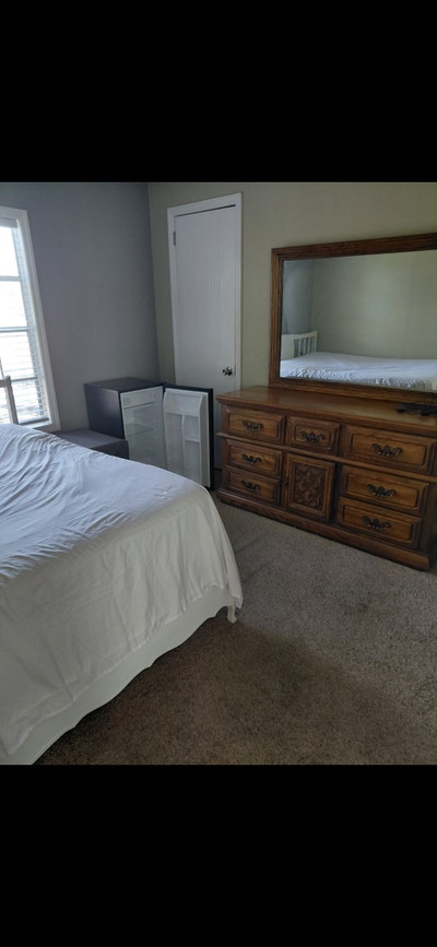 Room for rent Main Photo