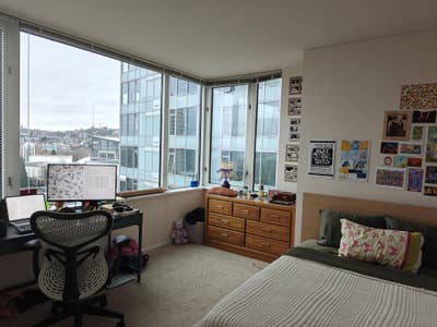 Private room in beautiful 2b/2b in Belltown Main Photo