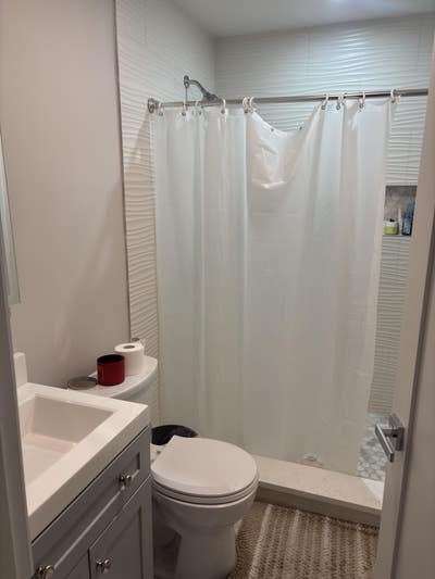 One room for rent  Main Photo