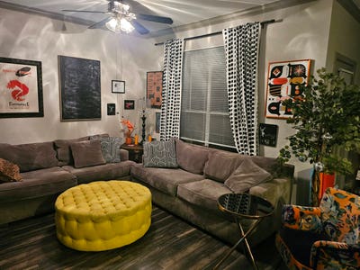 Room with private attached bath for rent Main Photo