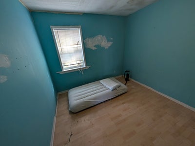 Hello , Available Room for Rent for Roommates Main Photo