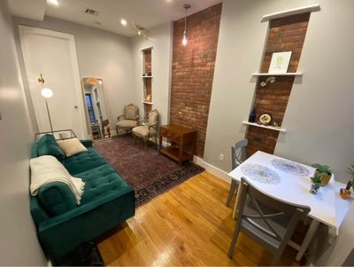1 Bedroom Sublet in 3 bed/2 bath Ridgewood Main Photo