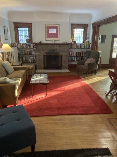 House in great neighborhood Main Photo