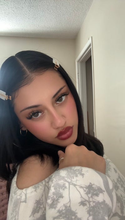 Female looking for Lawndale room for $300 Main Photo