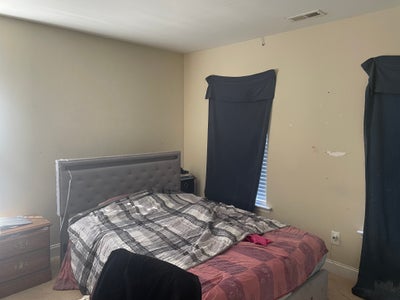 Room for rent  Main Photo