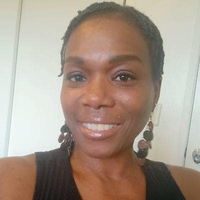 Hello, I'm looking to rent a room, female pre... Main Photo