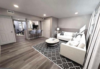 Room available- Arbutus Main Photo