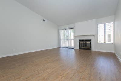 Master BedRoom Available in Edgewater Apartments Main Photo