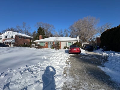 Master Ensuite Bedroom in beautiful home Main Photo