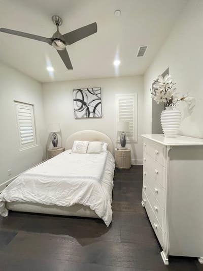 Room for rent in luxury gated Orchard Hills Main Photo