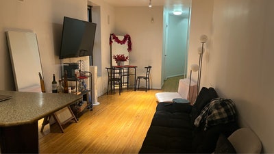Large room in Hells Kitchen  Main Photo