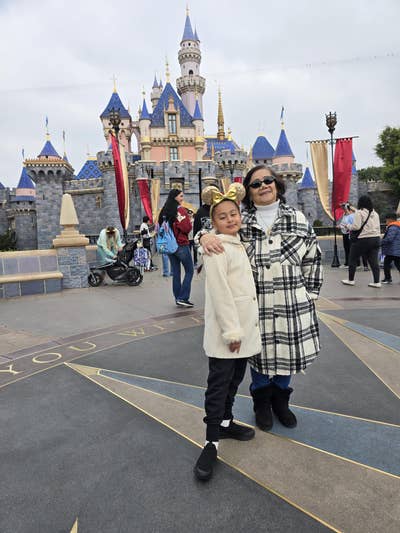 Home care aide looking for a room in Carson Main Photo