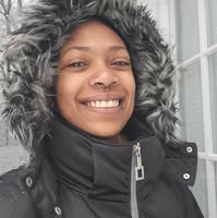 Professional Female seeks a small or large room Main Photo