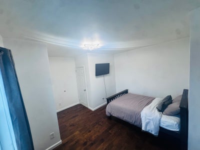 Furnished Bedroom for rent in Whitestone, NY,11357 Main Photo