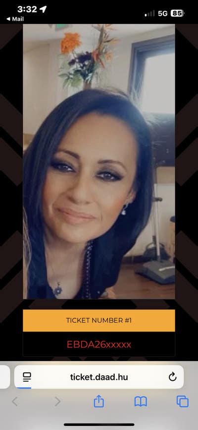 Female needs room in Koreatown as soon as possible Main Photo