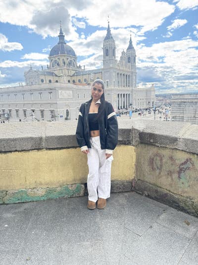 Room wanted in Irvine, CA Main Photo