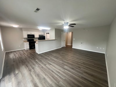 2BR 1B 5mins from SIUE lease takeover  Main Photo