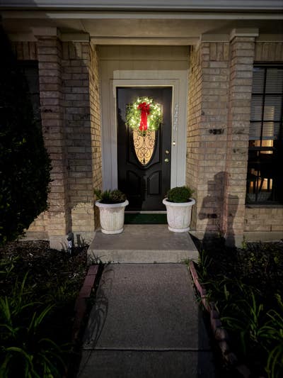 2 bedrooms for the price of 1! Main Photo