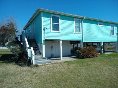 Beach house 3 bedroom  Main Photo
