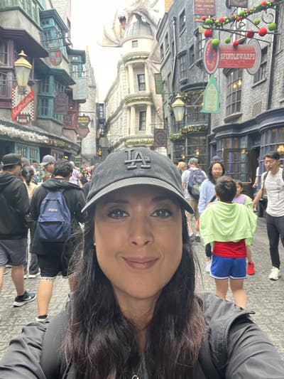 Female looking for a room in Yorba Linda Main Photo